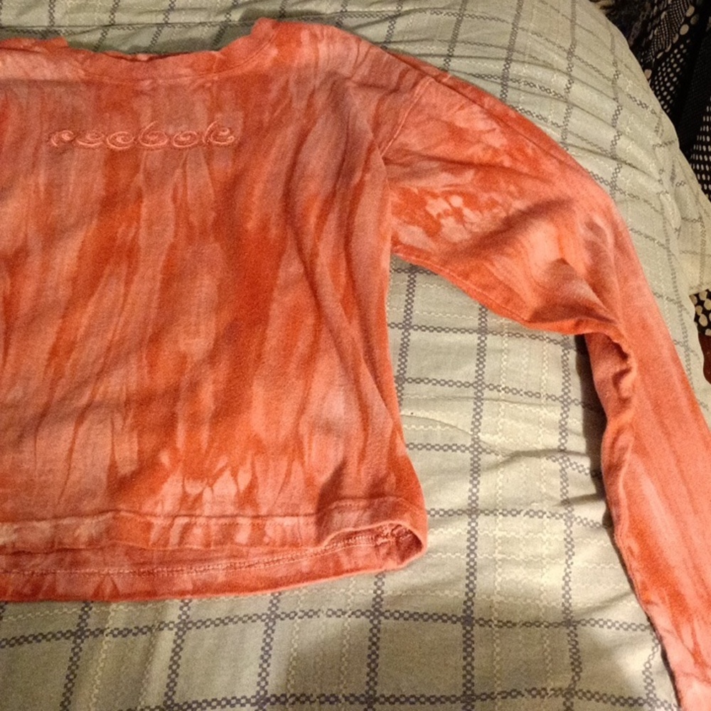 Woman's Reebok Top